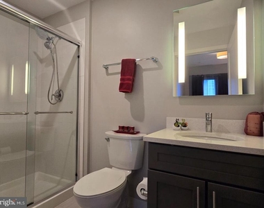 1320 Fenwick Lane - Photo Thumbnail 14