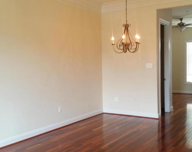 557 Cedar Spring Street - Photo Thumbnail 4