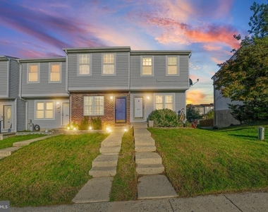 847 Clover Leaf Court - Photo Thumbnail 1