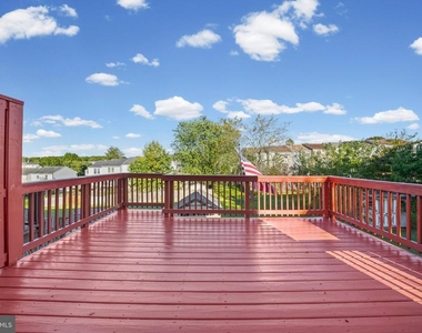 847 Clover Leaf Court - Photo Thumbnail 17