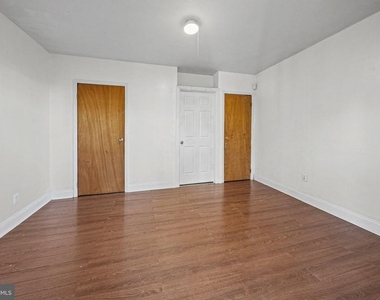 847 Clover Leaf Court - Photo Thumbnail 13