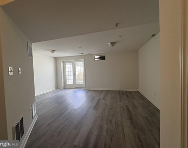 5809 Mercantile Drive W - Photo Thumbnail 3