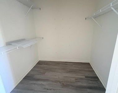 5809 Mercantile Drive W - Photo Thumbnail 12