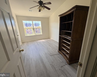 5809 Mercantile Drive W - Photo Thumbnail 9