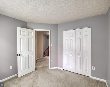 6449 Tarrington Court - Photo Thumbnail 17