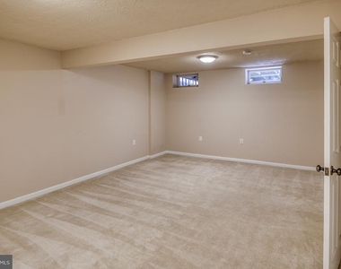 6449 Tarrington Court - Photo Thumbnail 21