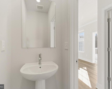 1722 Water Crossing Road - Photo Thumbnail 16