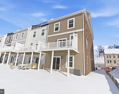 1722 Water Crossing Road - Photo Thumbnail 39