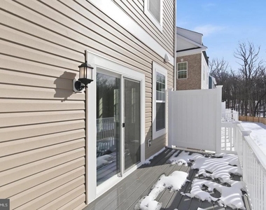 1722 Water Crossing Road - Photo Thumbnail 37