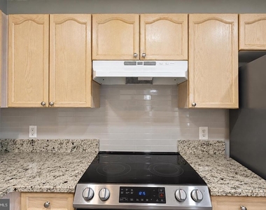 9614 Button Buck Circle - Photo Thumbnail 23
