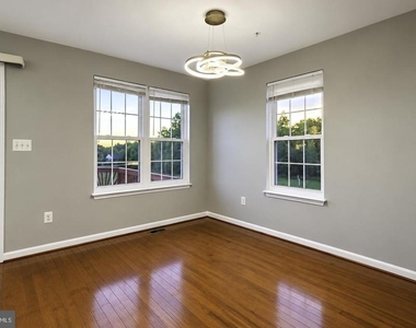 9614 Button Buck Circle - Photo Thumbnail 22