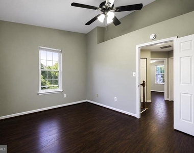 9614 Button Buck Circle - Photo Thumbnail 12