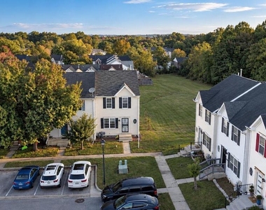 9614 Button Buck Circle - Photo Thumbnail 17
