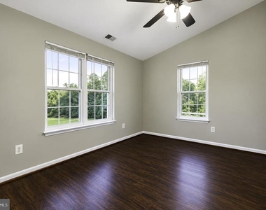 9614 Button Buck Circle - Photo Thumbnail 30