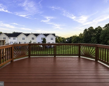 9614 Button Buck Circle - Photo Thumbnail 35