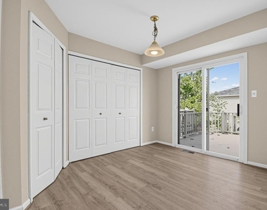 3020 Button Bush Lane - Photo Thumbnail 10