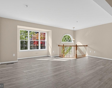 3020 Button Bush Lane - Photo Thumbnail 5
