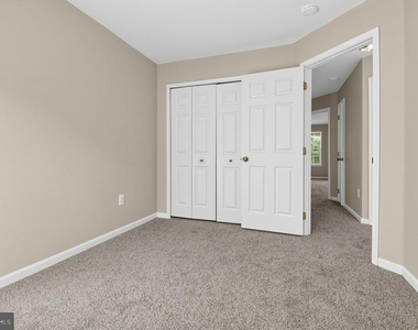 3020 Button Bush Lane - Photo Thumbnail 16