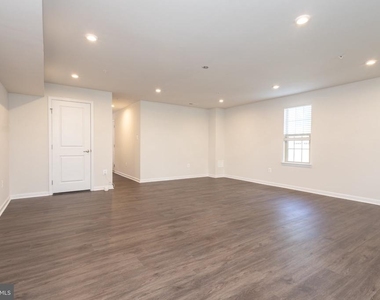 2938 Hebron Lane - Photo Thumbnail 11