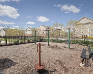 2938 Hebron Lane - Photo Thumbnail 35