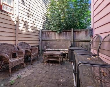 42 Pinkney Street - Photo Thumbnail 20