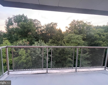 1100 Lore Avenue - Photo Thumbnail 9