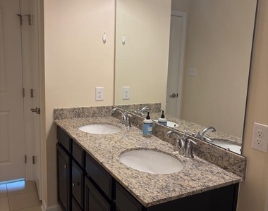 433 Goodwick Drive - Photo Thumbnail 18