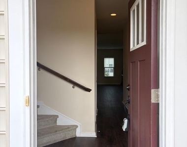 433 Goodwick Drive - Photo Thumbnail 1