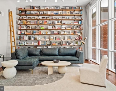 3721 Huntington Street Nw - Photo Thumbnail 5