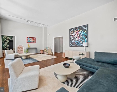 3721 Huntington Street Nw - Photo Thumbnail 6