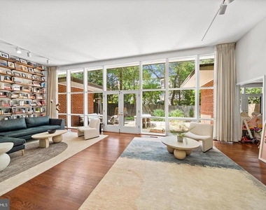 3721 Huntington Street Nw - Photo Thumbnail 4