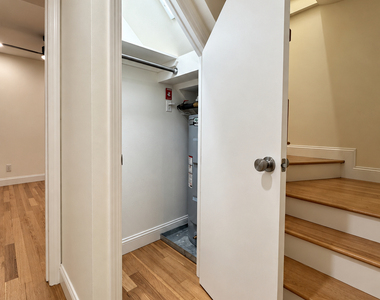 306 East 119th Street - Photo Thumbnail 12