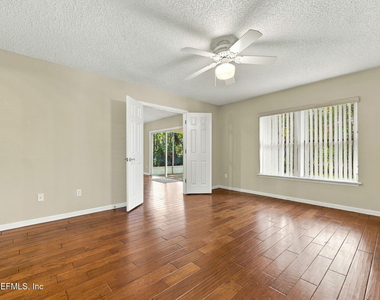 12744 Marsh Cove Drive S - Photo Thumbnail 16