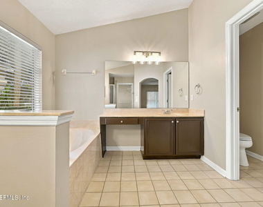 12744 Marsh Cove Drive S - Photo Thumbnail 20