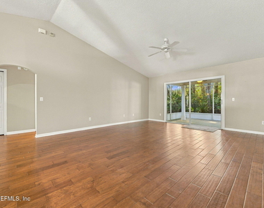 12744 Marsh Cove Drive S - Photo Thumbnail 9