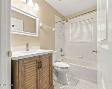 12744 Marsh Cove Drive S - Photo Thumbnail 27