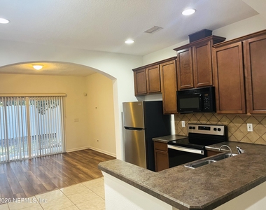 6188 High Tide Boulevard - Photo Thumbnail 10