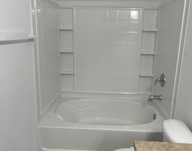 6188 High Tide Boulevard - Photo Thumbnail 33