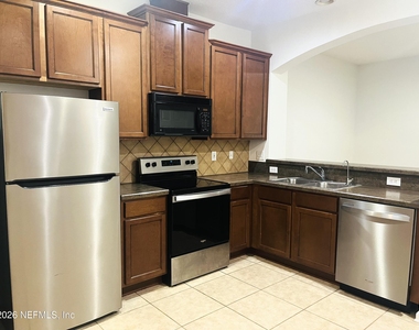 6188 High Tide Boulevard - Photo Thumbnail 11