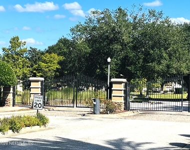6188 High Tide Boulevard - Photo Thumbnail 3