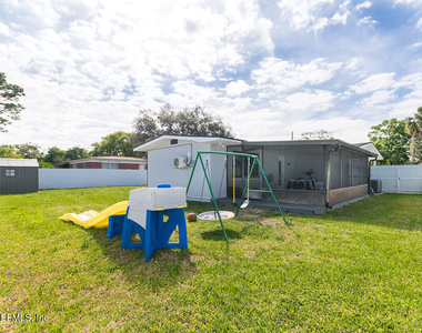 6221 Ashwood Lane - Photo Thumbnail 20
