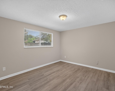 1435 Undine Avenue - Photo Thumbnail 13