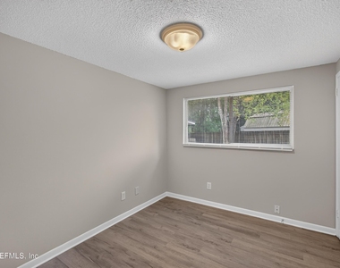 1435 Undine Avenue - Photo Thumbnail 15