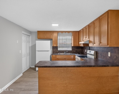 1435 Undine Avenue - Photo Thumbnail 6