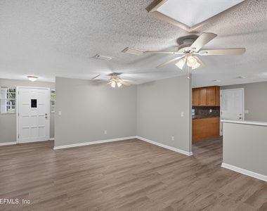 1435 Undine Avenue - Photo Thumbnail 9