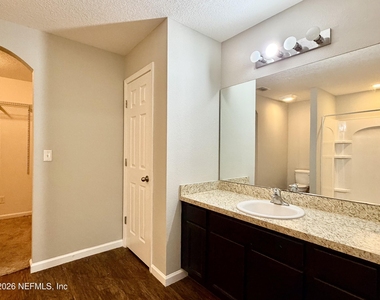 11987 Sands Pointe Court - Photo Thumbnail 14
