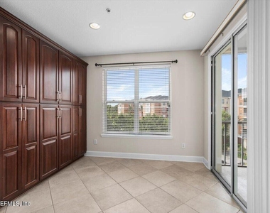 4480 Deerwood Lake Parkway - Photo Thumbnail 6