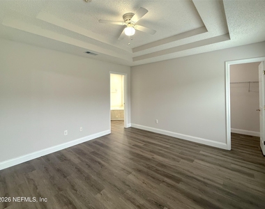 557 Grand Parke Drive - Photo Thumbnail 19