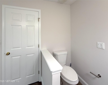 557 Grand Parke Drive - Photo Thumbnail 18