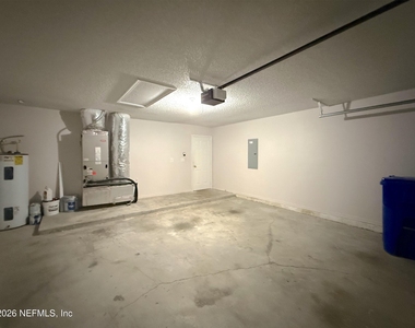 557 Grand Parke Drive - Photo Thumbnail 37